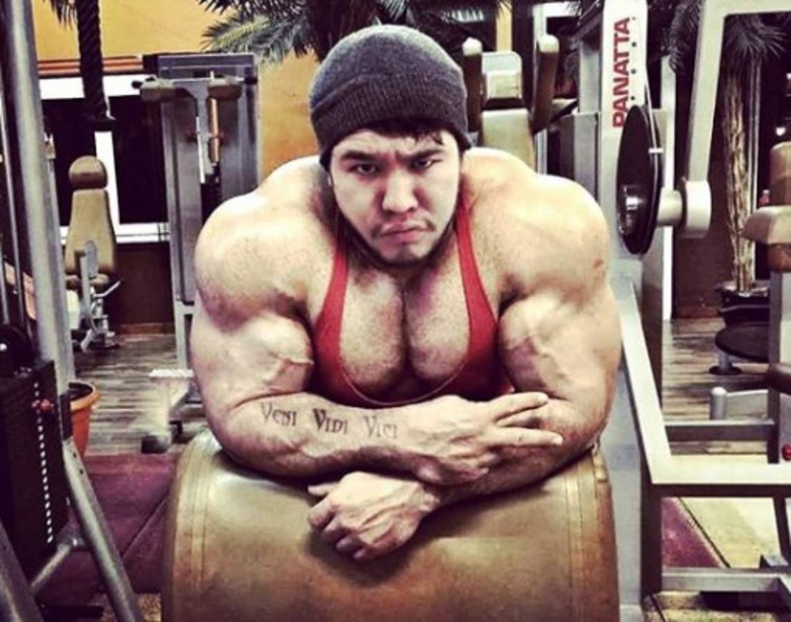 El Hulk iraní confirma que se enfrentará al Titán kazajo: ''Te van a sacar con los brazos y las piernas rotas''