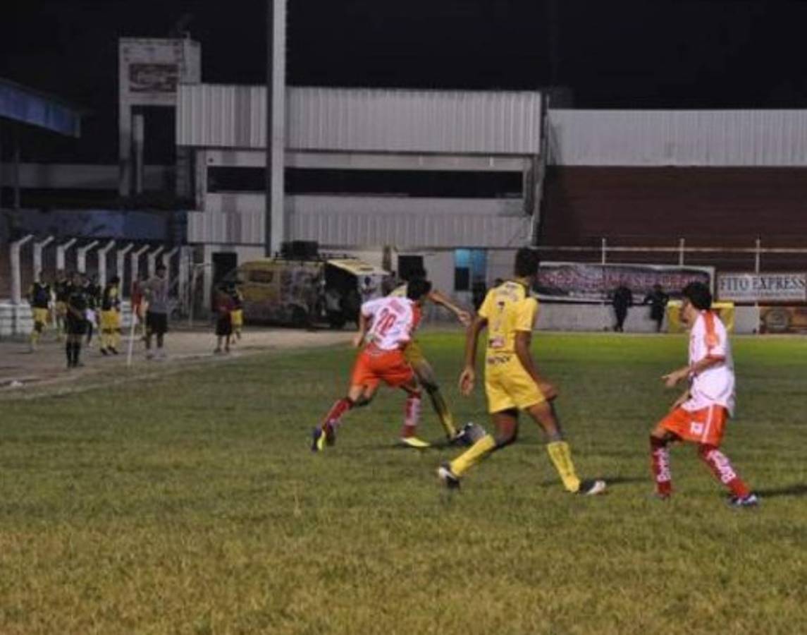 Guatemala: Acusan a árbitro de intento de soborno por el ascenso