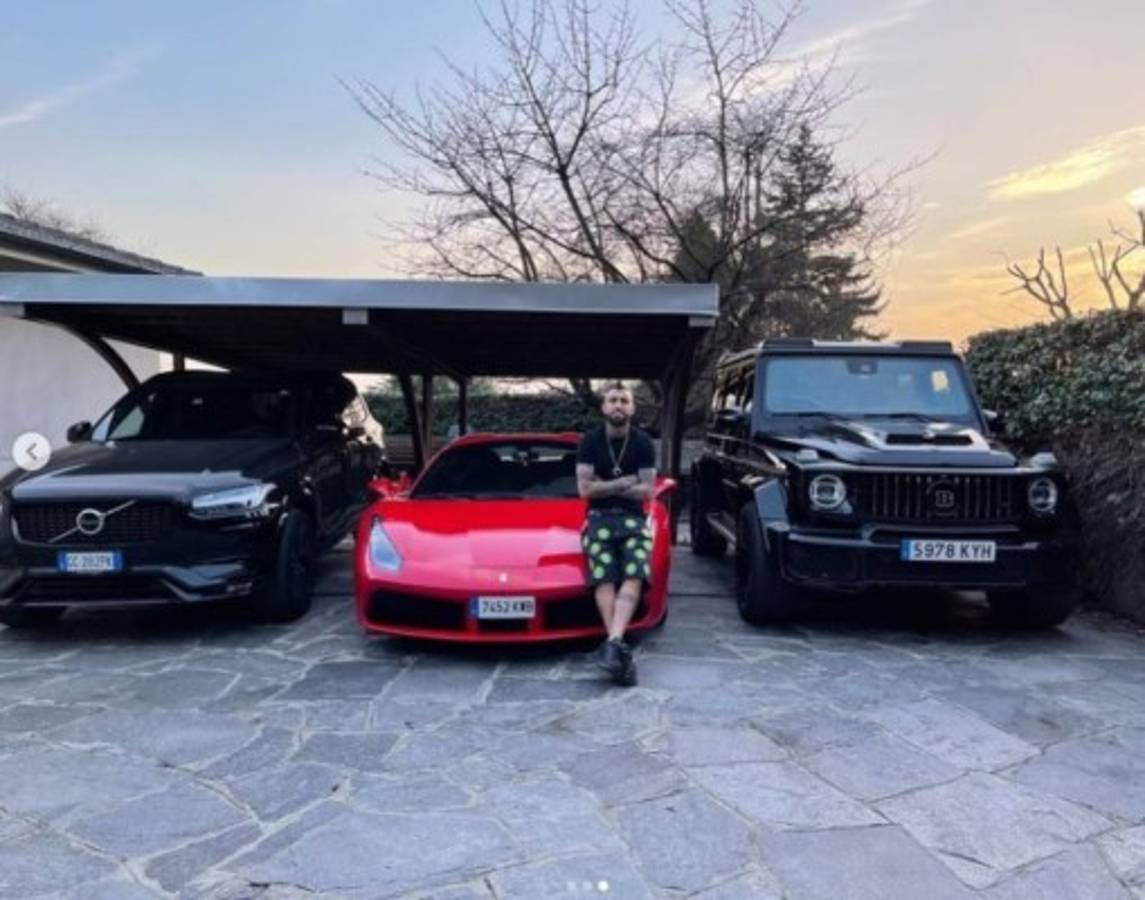 El humilde auto que se compró Arturo Vidal y que lleva a los entrenamientos del Inter de Milán