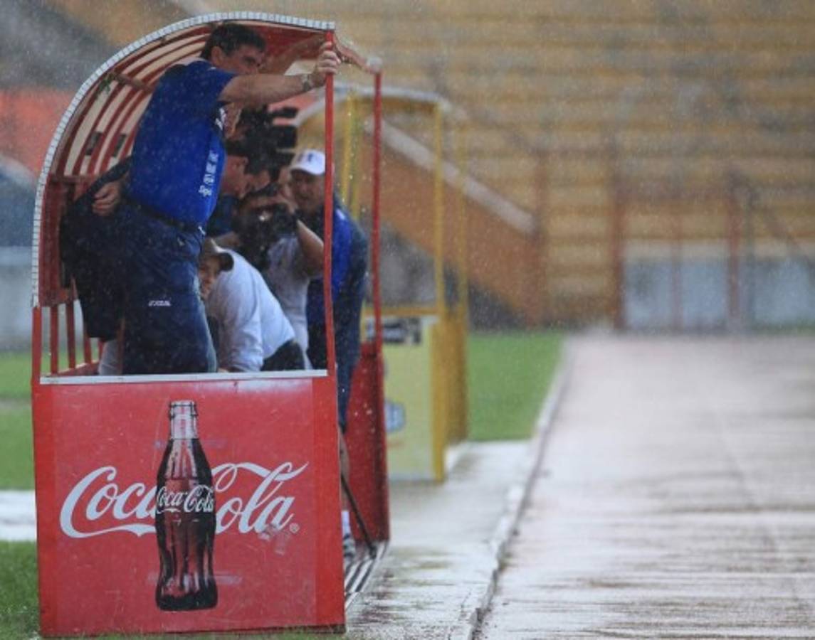 Fotos: Luis Suárez vuelve al estadio Olímpico, un lugar donde vivió grandes momentos con Honduras