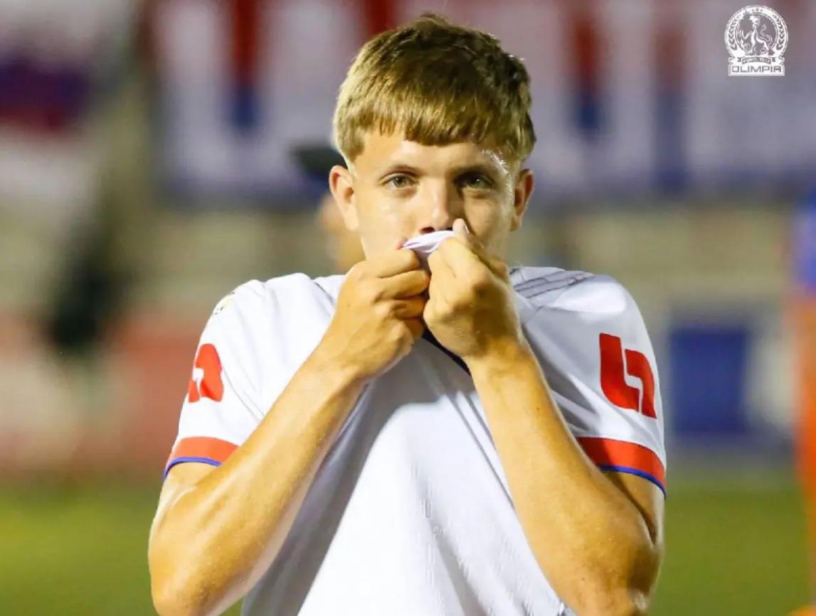 ¡Uno más a la lista! Eduardo Espinel sigue con la línea de potenciar y debutar jóvenes en el Olimpia