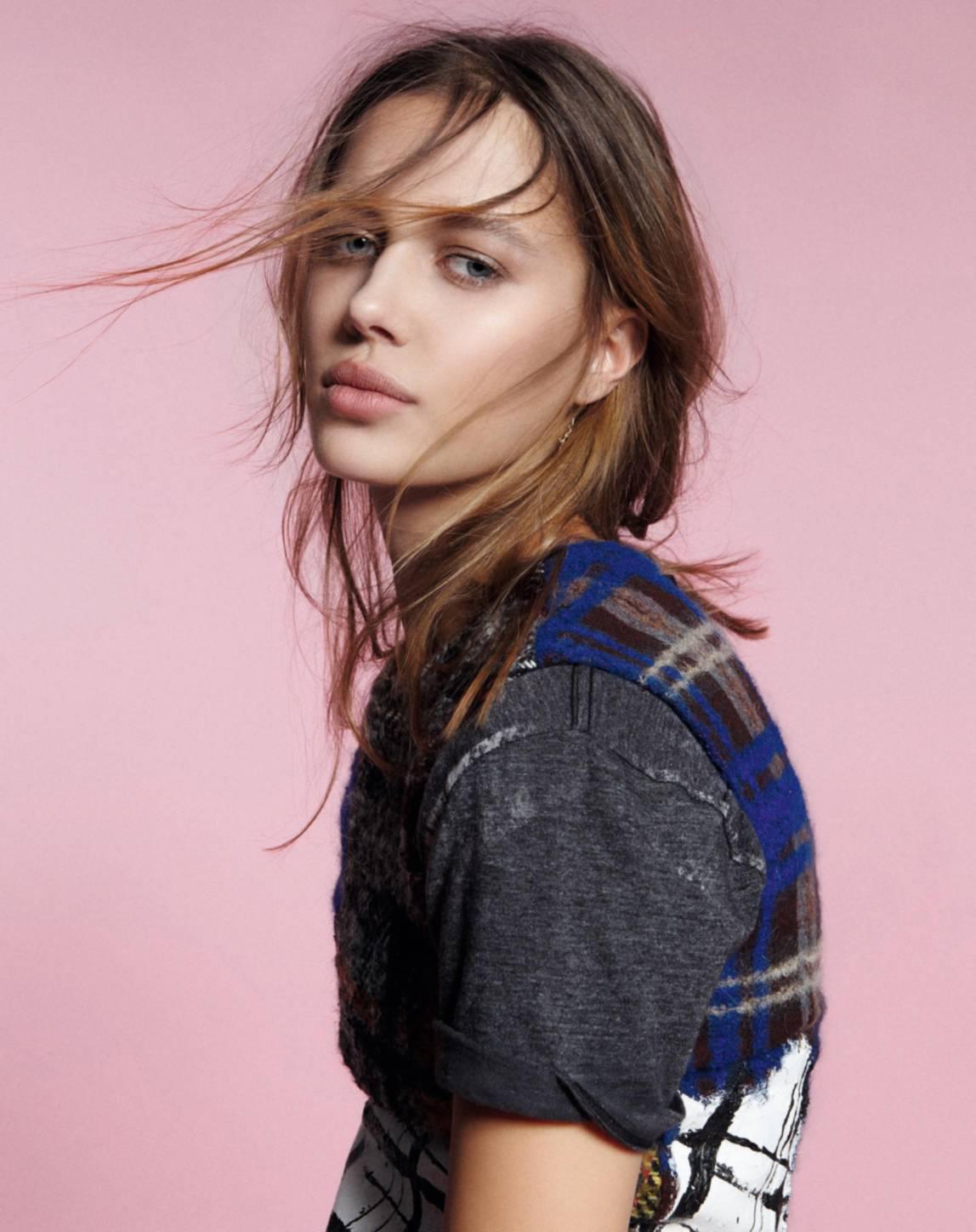 ¡No es el más guapo! Así es Nicole Poturalski, la ex de Brad Pitt que sale con figura del Dortmund