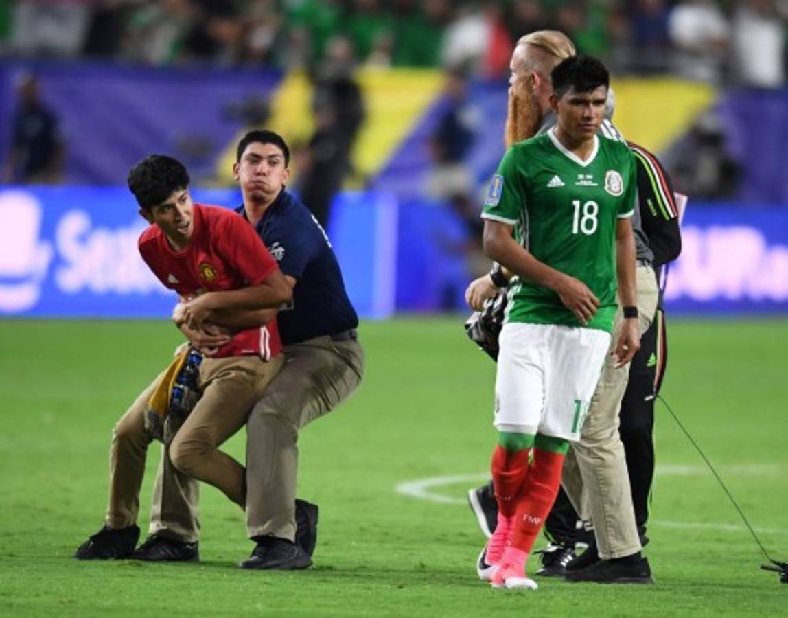 LO QUE NO SE VIO: El barbón, el espontáneo y el sufrimiento de Honduras