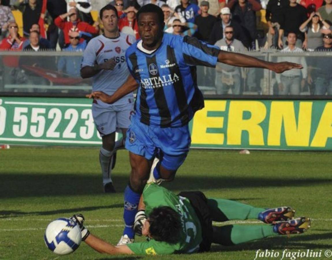 Las mejores imágenes de la trayectoria futbolística de Edgard Álvarez