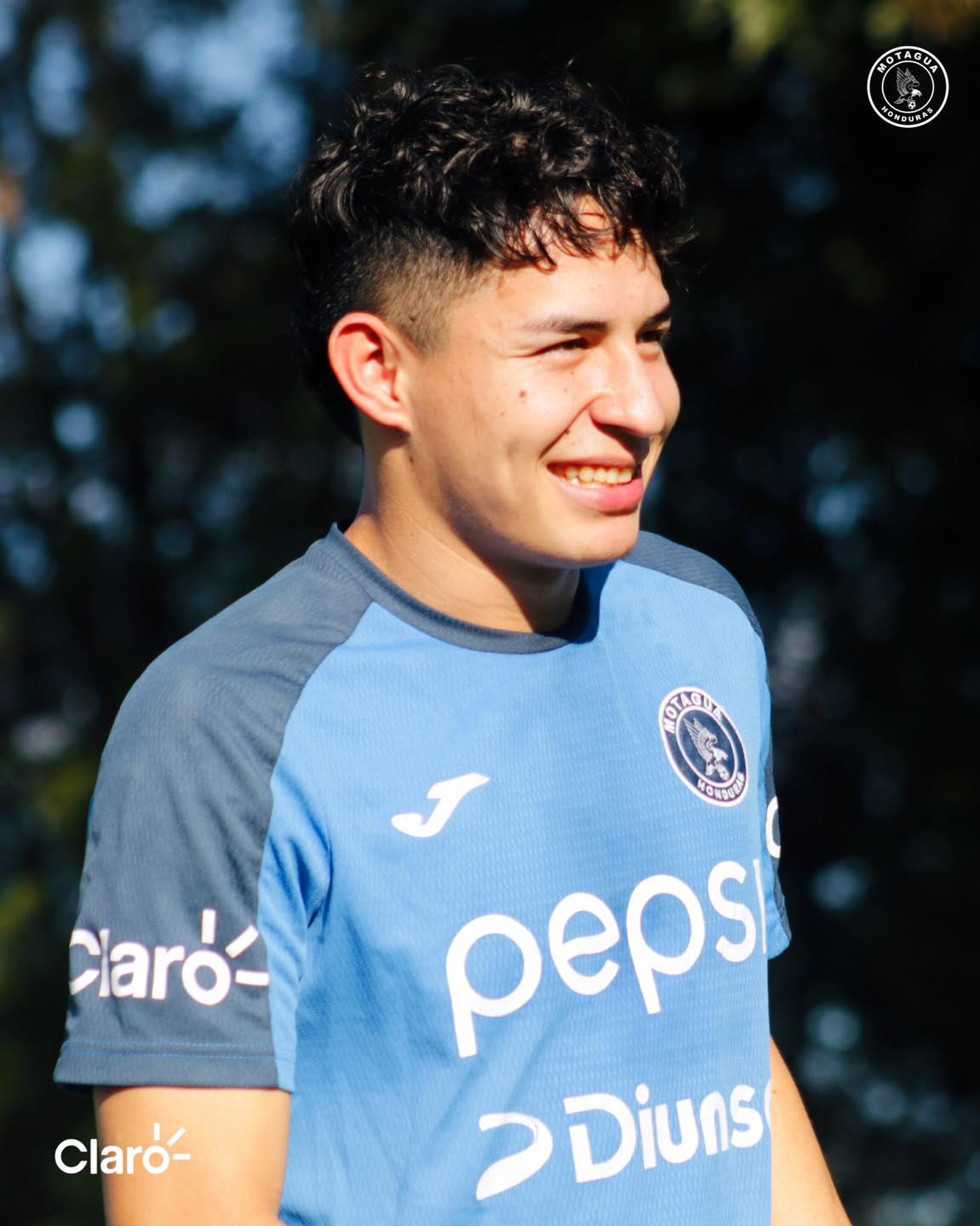 Motagua: ritual al nuevo fichaje y celebración de cumpleaños antes de viajar a su primer amistoso