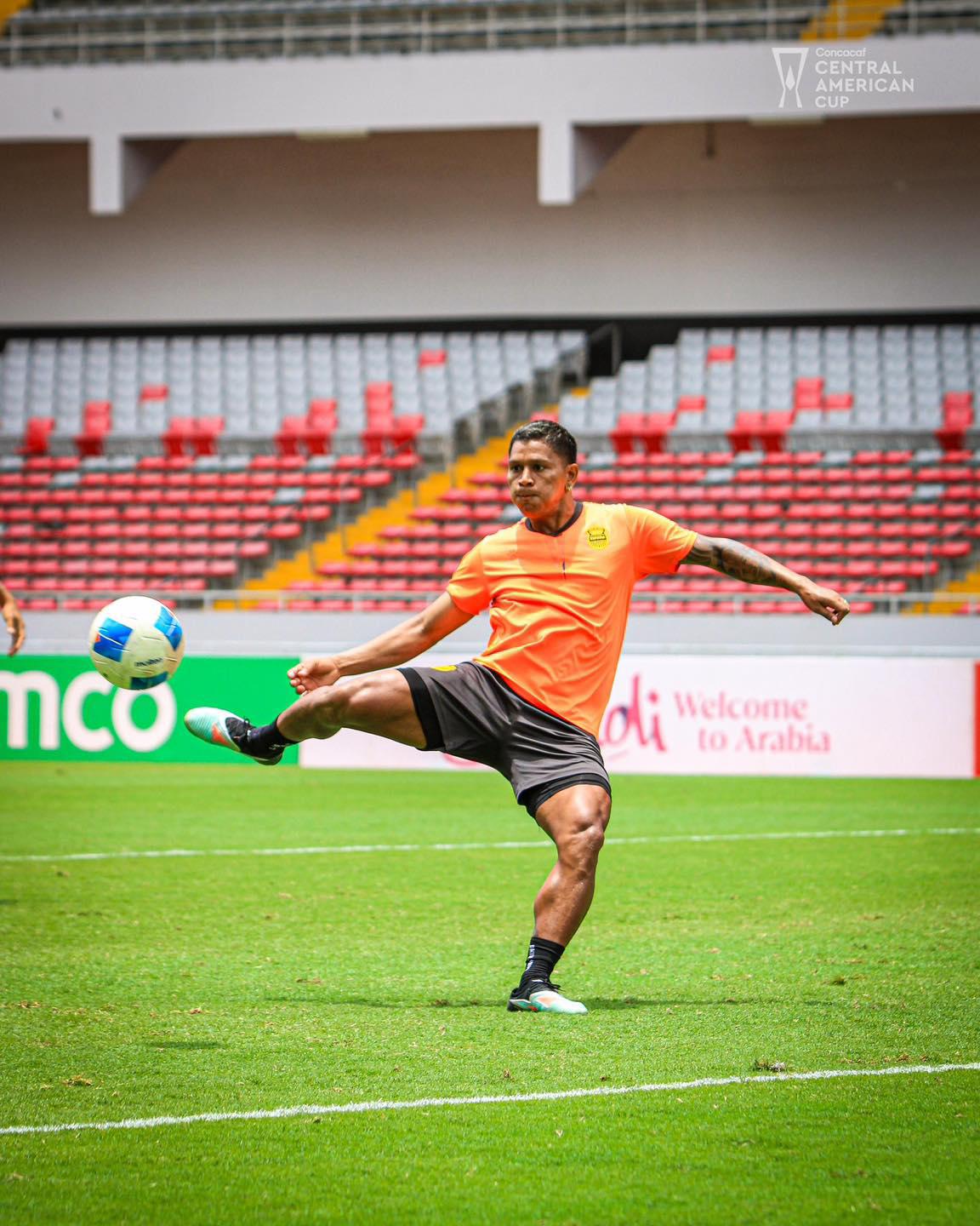 Giro inesperado: Luego de su polémica salida de Real España, Bryan Moya reapareció lejos de Honduras