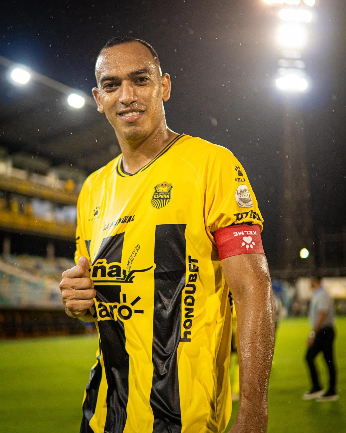 Jeaustin Campos tiene un plan: alineación de Real España para derribar al Herediano en su debut en Copa Centroamericana