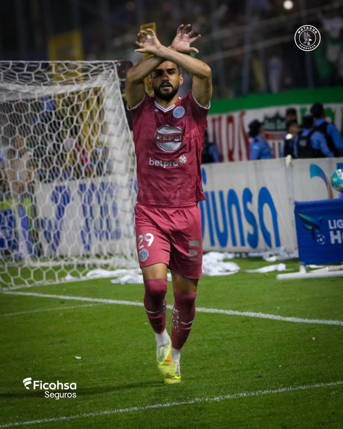 Fichajes: ¿Campbell al Olimpia?, Lavallén toma decisión y Motagua trae a europeo