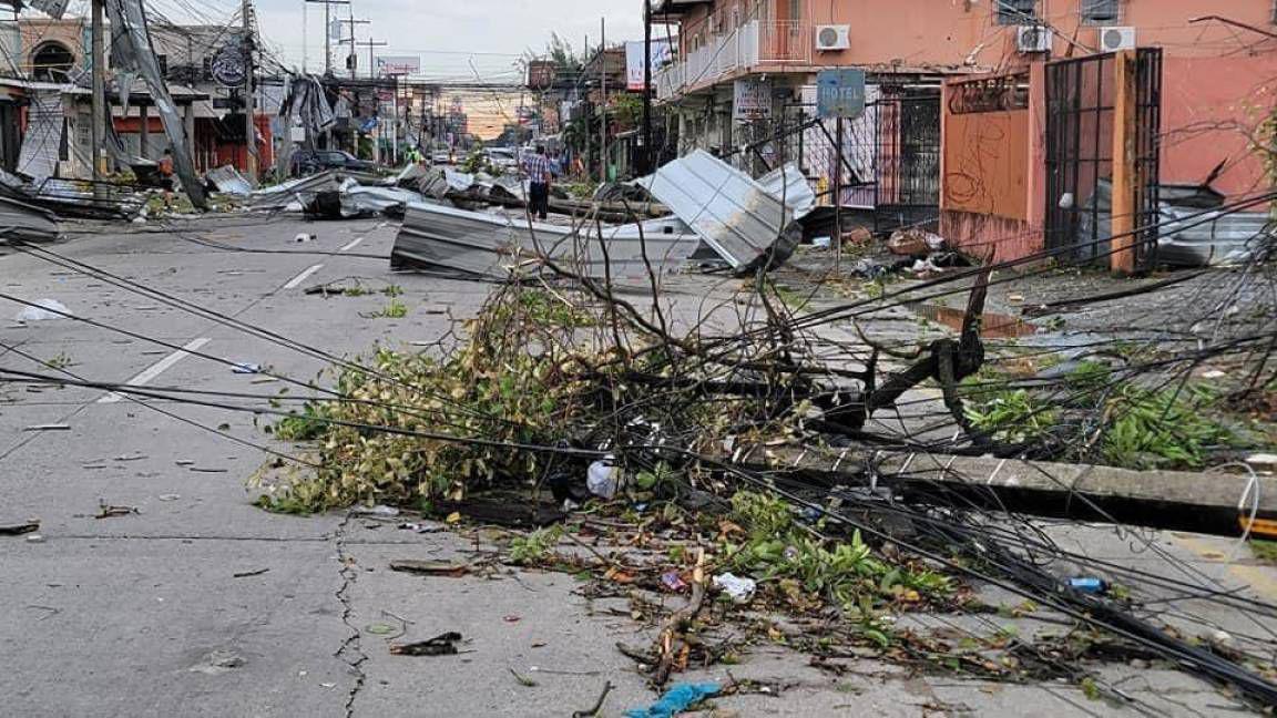 Informe especial: Puerto Cortés fue golpeado por fenómeno natural y así quedaron sus calles: “Perdimos nuestros techos”