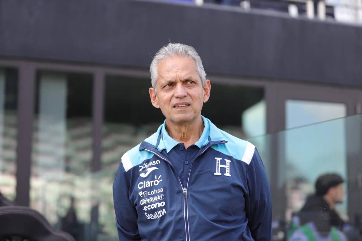 Desde el debut en eliminatorias mundialistas ¿Cuántos técnicos extranjeros dirigieron a la Selección de Honduras?