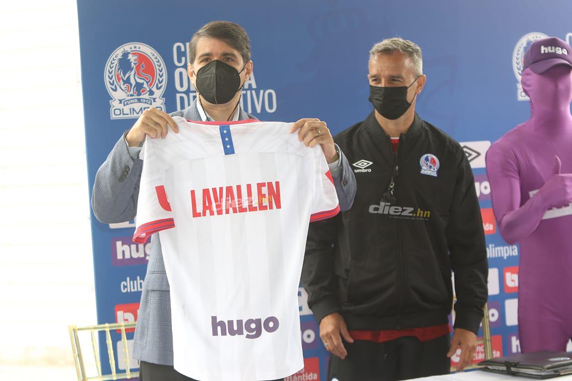 Las primeras imágenes de Pablo Lavallén como DT de Olimpia: Así inspeccionó la Cueva del León y sus exquisitas canchas