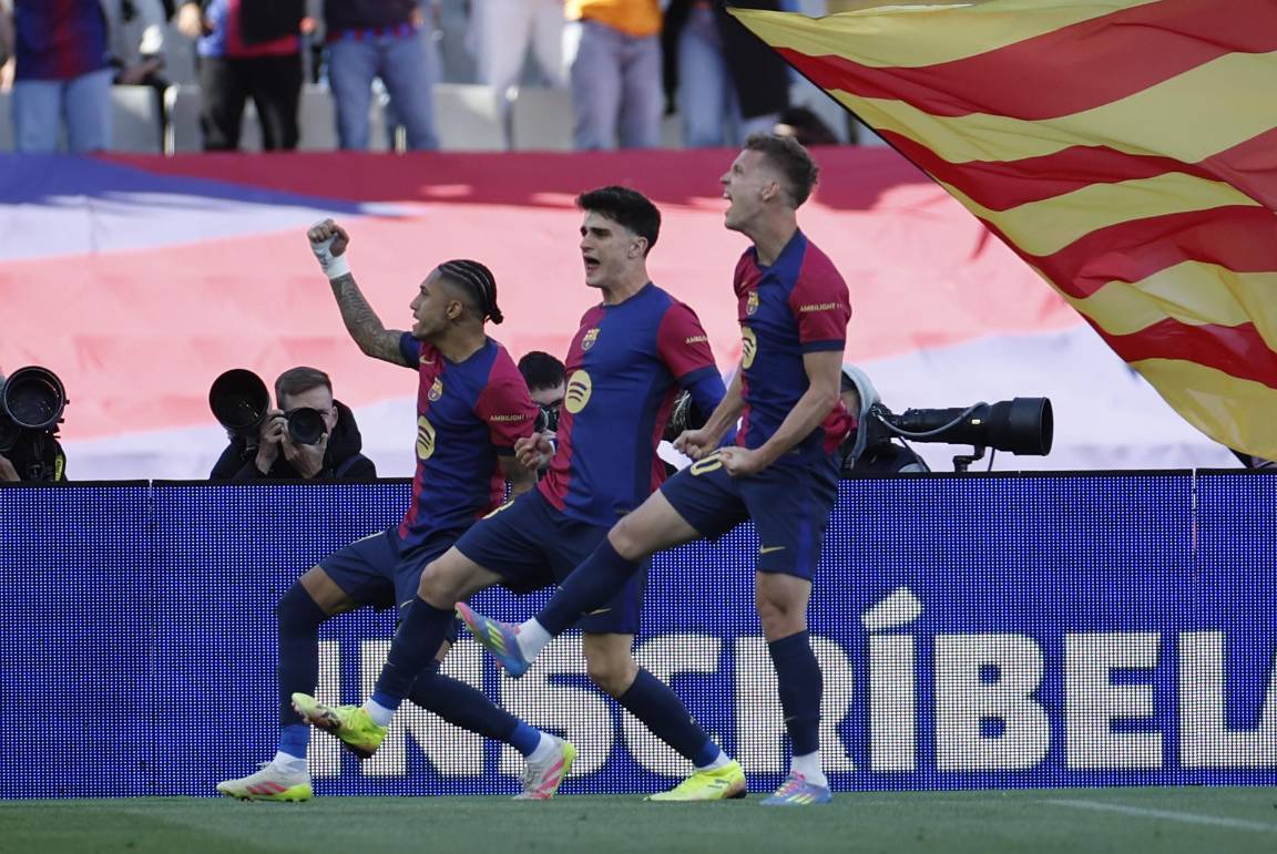 Las múltiples polémicas en la remontada del Barcelona, la nueva pesadilla  de Flick y Raphinha quiere