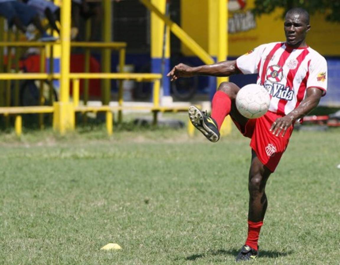 Los exfutbolistas de Honduras que se involucraron en el mundo del periodismo