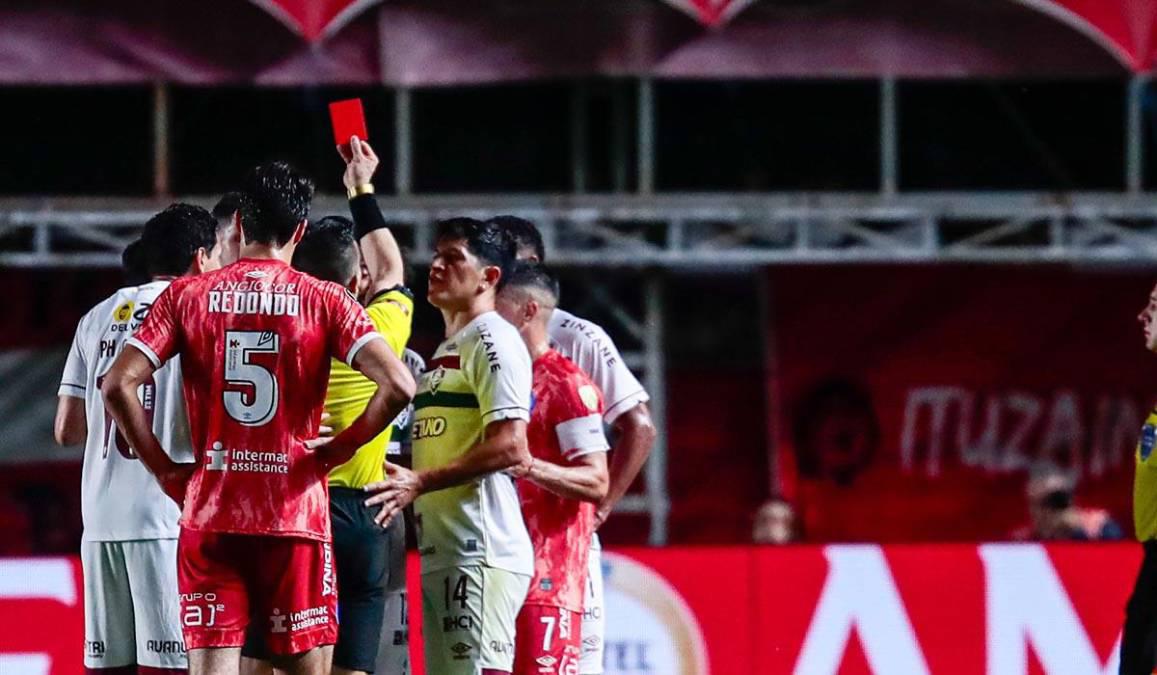 El sentido mensaje de Marcelo tras provocar dura lesión en la Copa Libertadores: “Me tocó vivir un momento difícil... ”