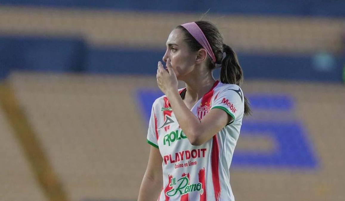 La echaron del Necaxa de la Liga MX y ahora tiene un inesperado trabajo: es considerada la futbolista más guapa