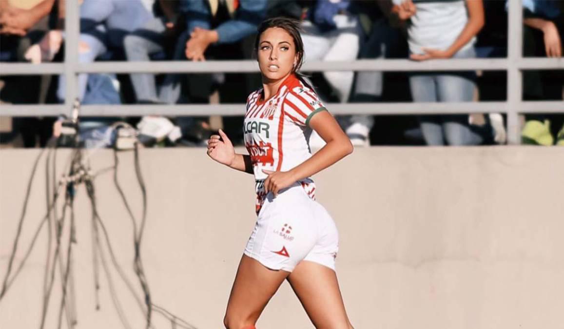 La echaron del Necaxa de la Liga MX y ahora tiene un inesperado trabajo: es considerada la futbolista más guapa
