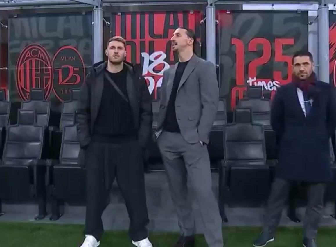 Santi Giménez con Ibrahimovic en el Milan-Inter de la Serie A: el recibimiento para el mexicano