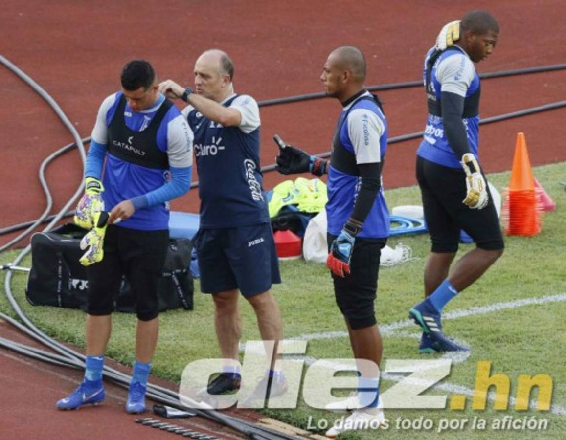 Así fue el entrenamiento de Honduras: Los tenis 'Air Jordan' de Elis, Arnold se entrena y Coito se luce