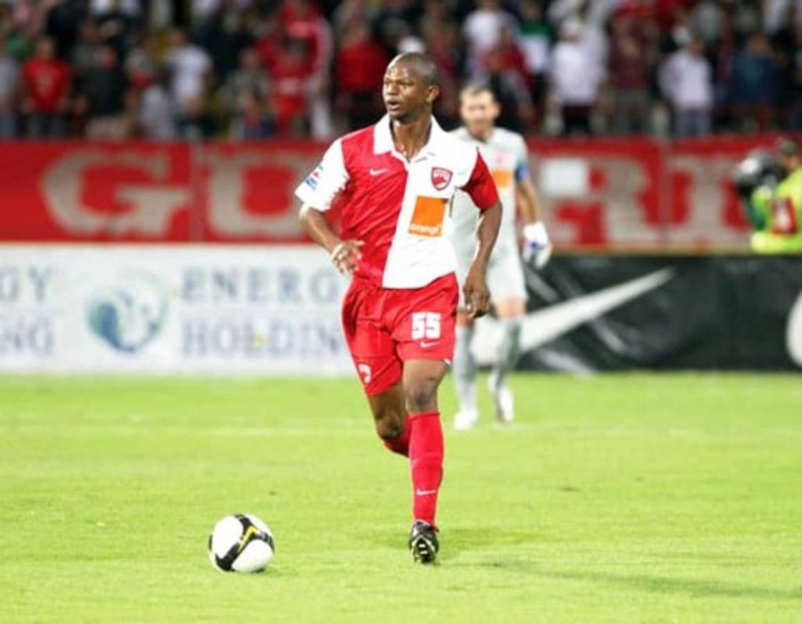 De Marathón a conquistar el mundo: Julio César Santos y su brillante carrera pasando por Real Madrid y AC Milan