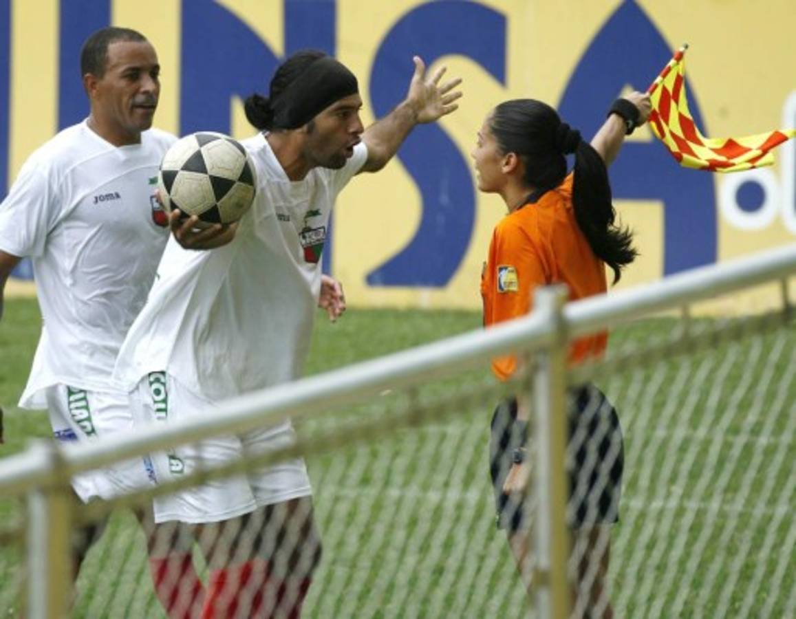 Fotos: Así es Shirley Perelló, la mujer árbitro más destacada en HonduraS