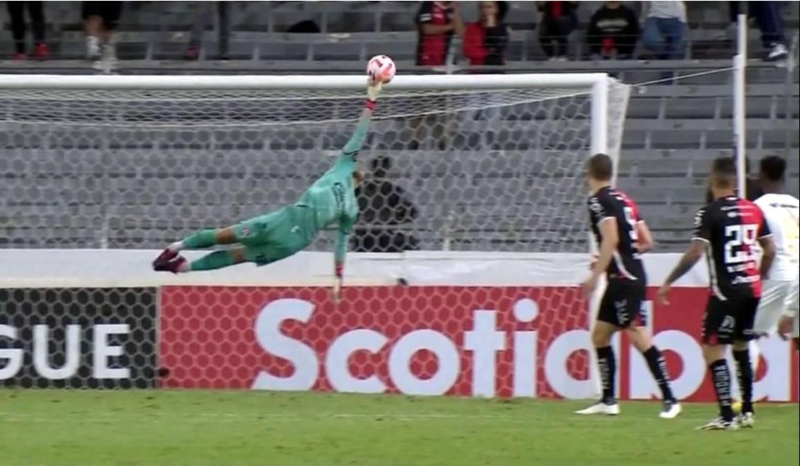 Los gestos de amargura de Troglio, la tristeza de Olimpia y el que festejó a lo Messi en la remontada del Atlas