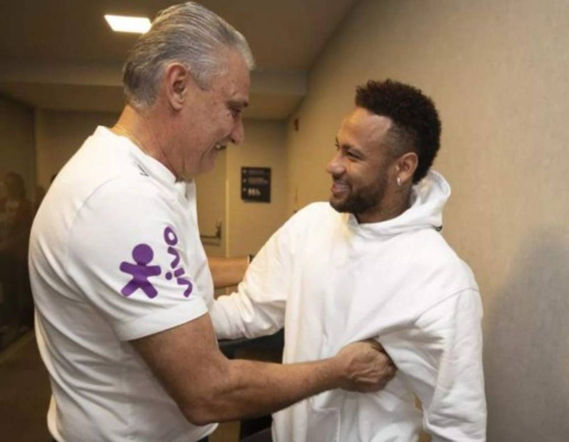 ¡Sorpresa! Neymar visita la concentración de Brasil previo al duelo ante Perú