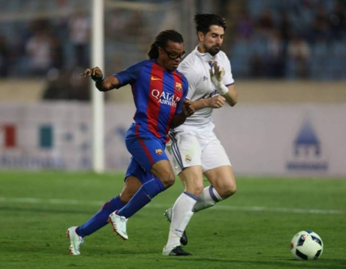 Fotos: Así lucen las leyendas del Real Madrid y Barcelona que jugaron en Líbano