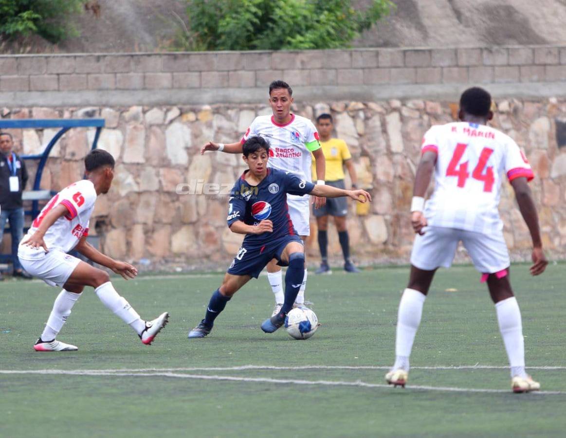 Arrancó el Torneo de Reservas: La magia del ‘Nenito’ Obando, los aficionados e invitados de lujo en el Real España-Marathón