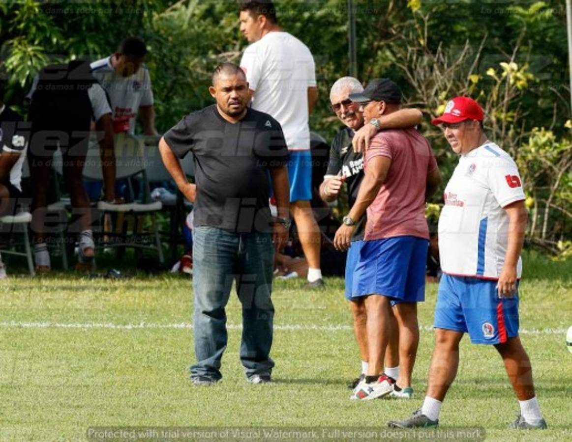 FOTOS: Olimpia trajo hasta porterías para preparar la semifinal en Tela