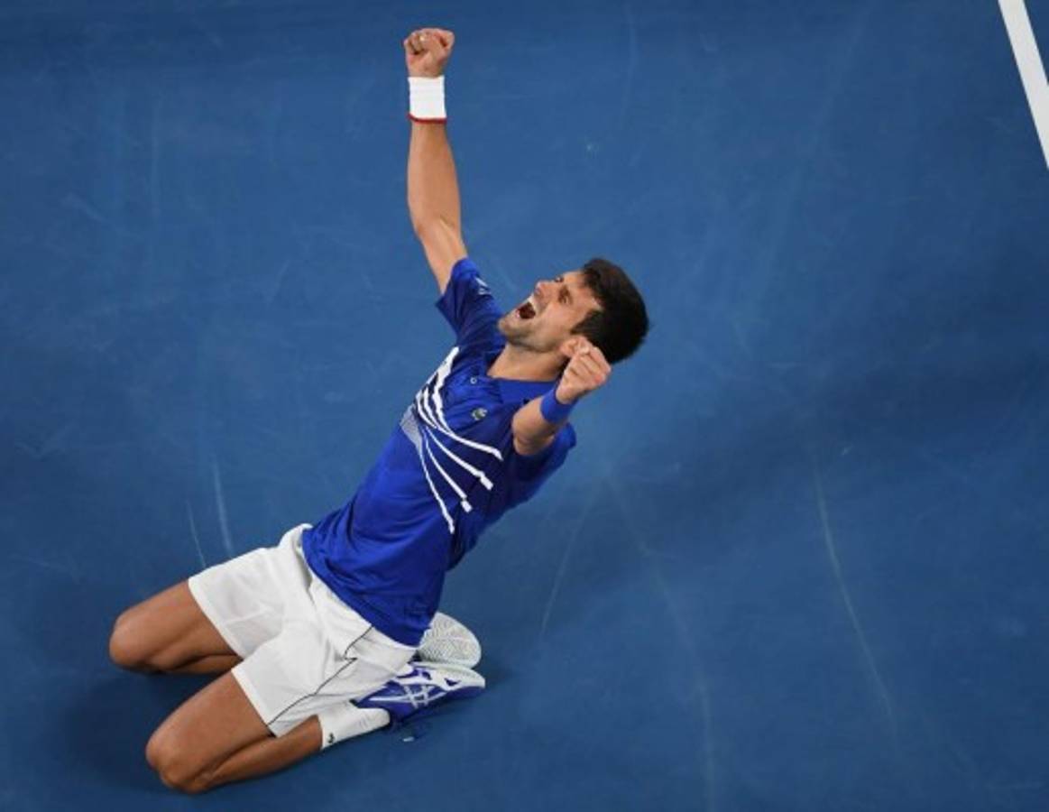 Las mejores imágenes de la paliza de Djokovic a Nadal en la final del Australian Open