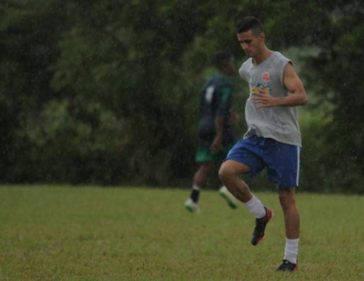 RUMORES/FICHAJES: Real España presta dos jugadores y Olimpia va por más