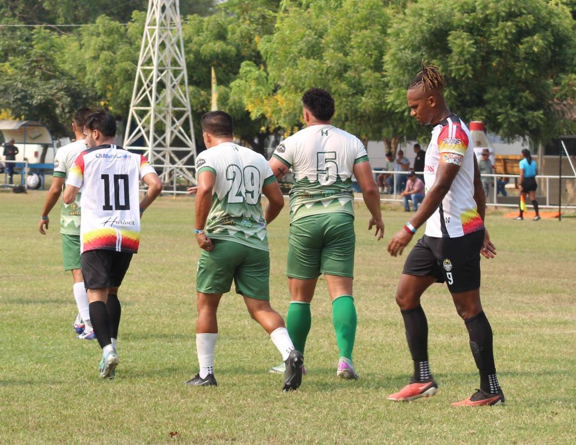 Gran fiesta y buen fútbol en la Copa Mariachi en San Pedro Sula: Rambo de León aparece y también jugadores de la Liga Nacional