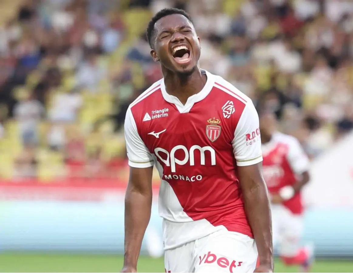 Hansi Flick pide que lo regalen o venda: el jugador que no quiere ni ver en Barcelona y el club toma decisión