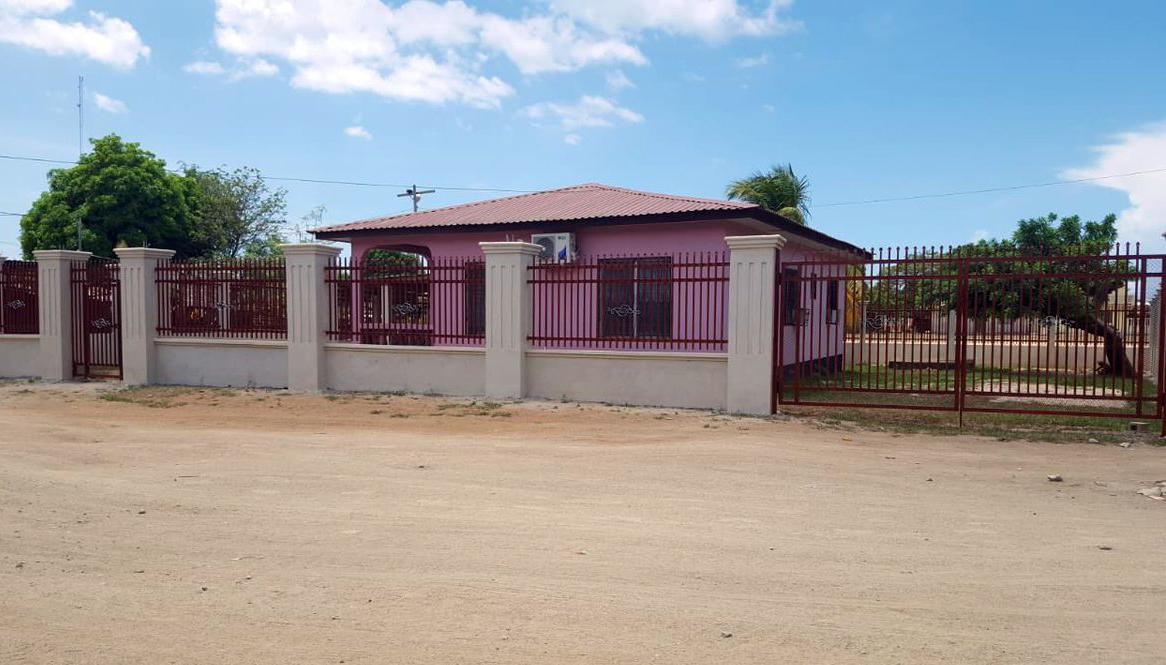 Romell Quioto; un futbolista hondureño perseguido por la polémica, pero con un corazón solidario