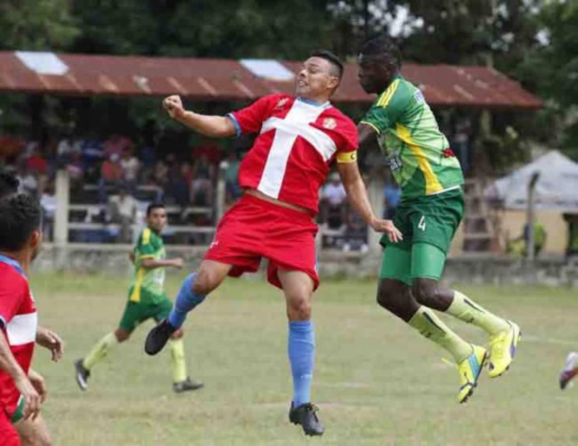 Futbolistas que cambiaron de equipo y ahora viven un infierno en el banco