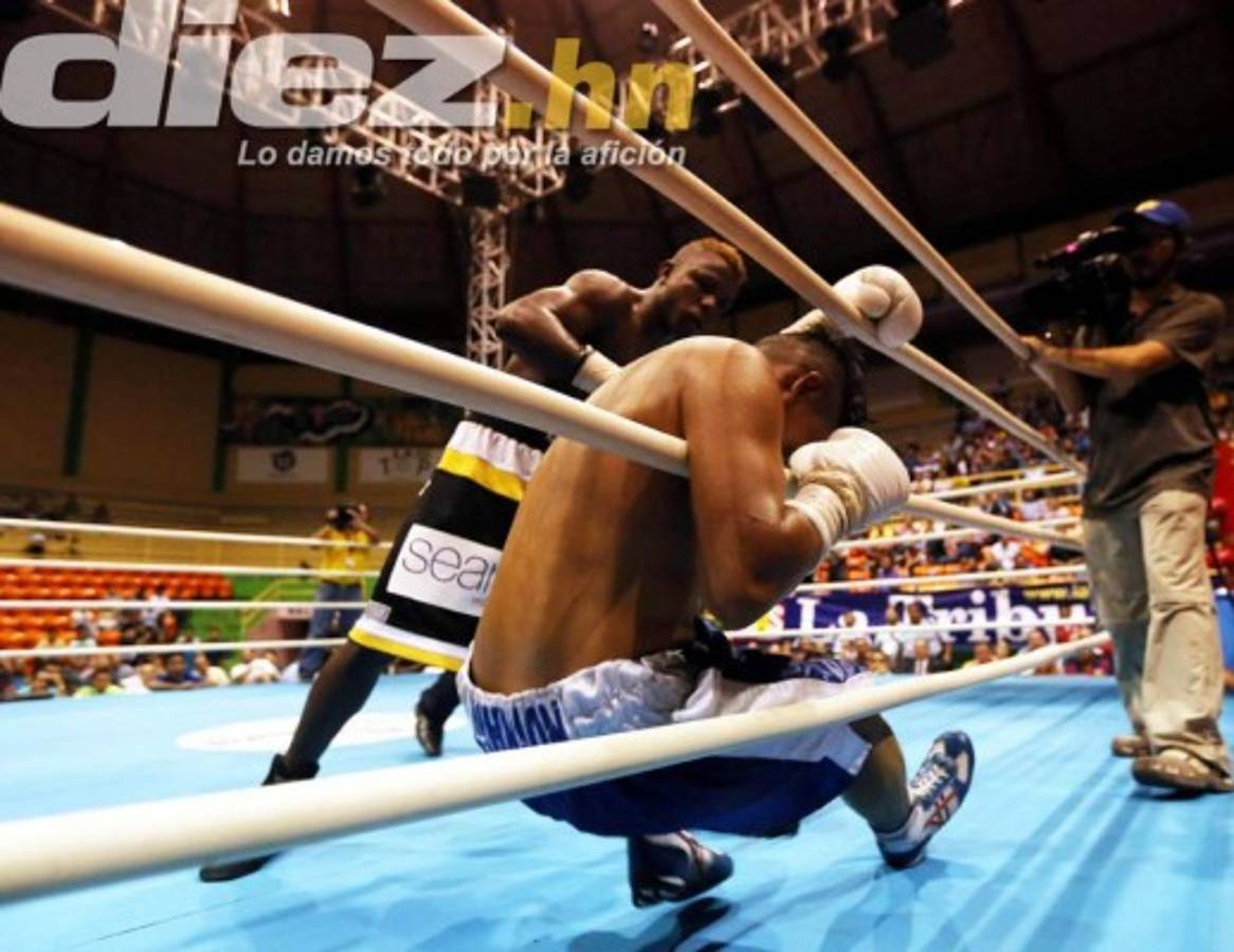 ¡Josec 'Escorpión” Ruiz retiene el cinturón de campeón Centroamericano y del Caribe