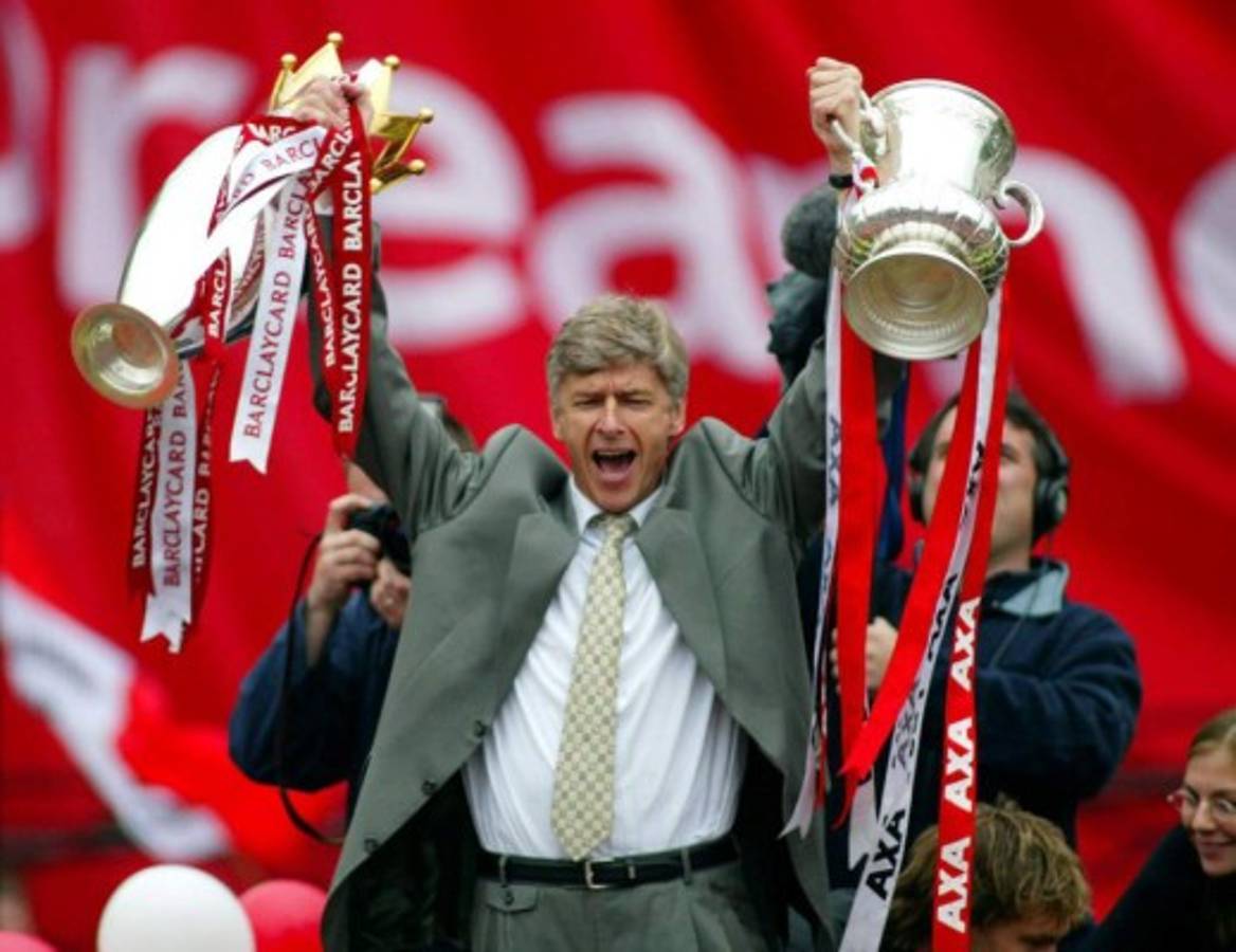 Las 15 inolvidables imágenes de Arsene Wenger con el Arsenal