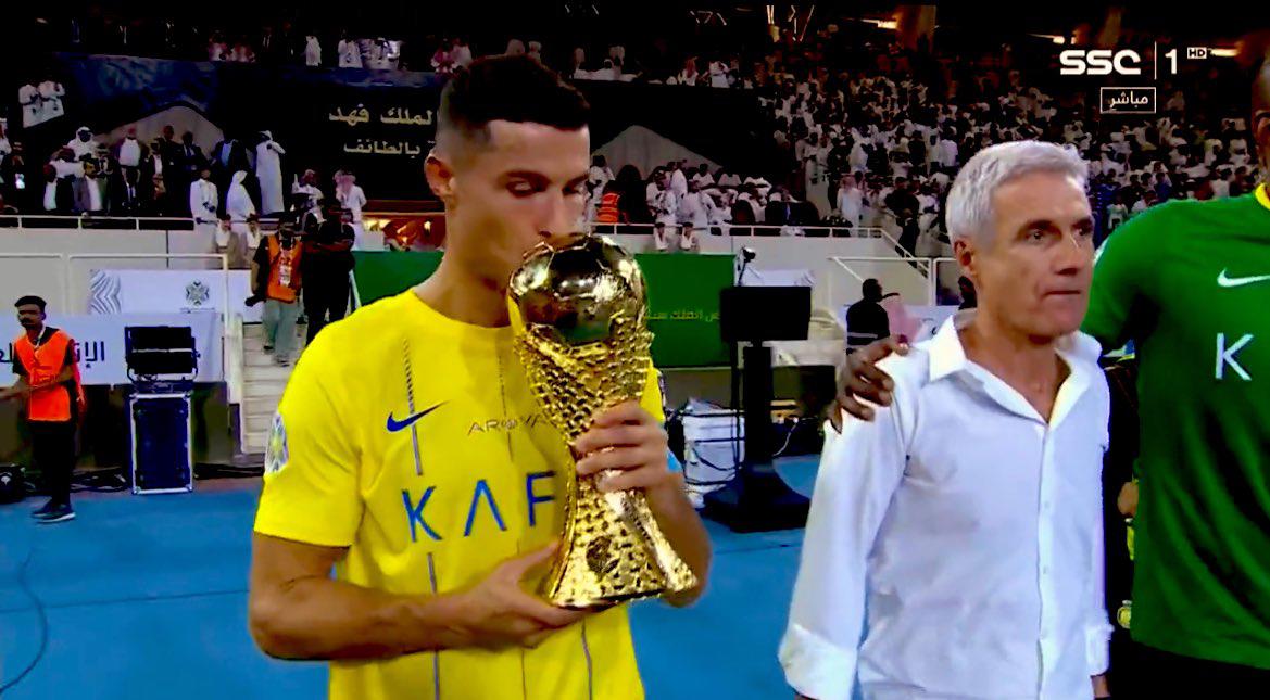 Quiso humillar a Cristiano y terminó mal; la bronca que armó Talisca y así festejó Ronaldo su primer título con Al Nassr