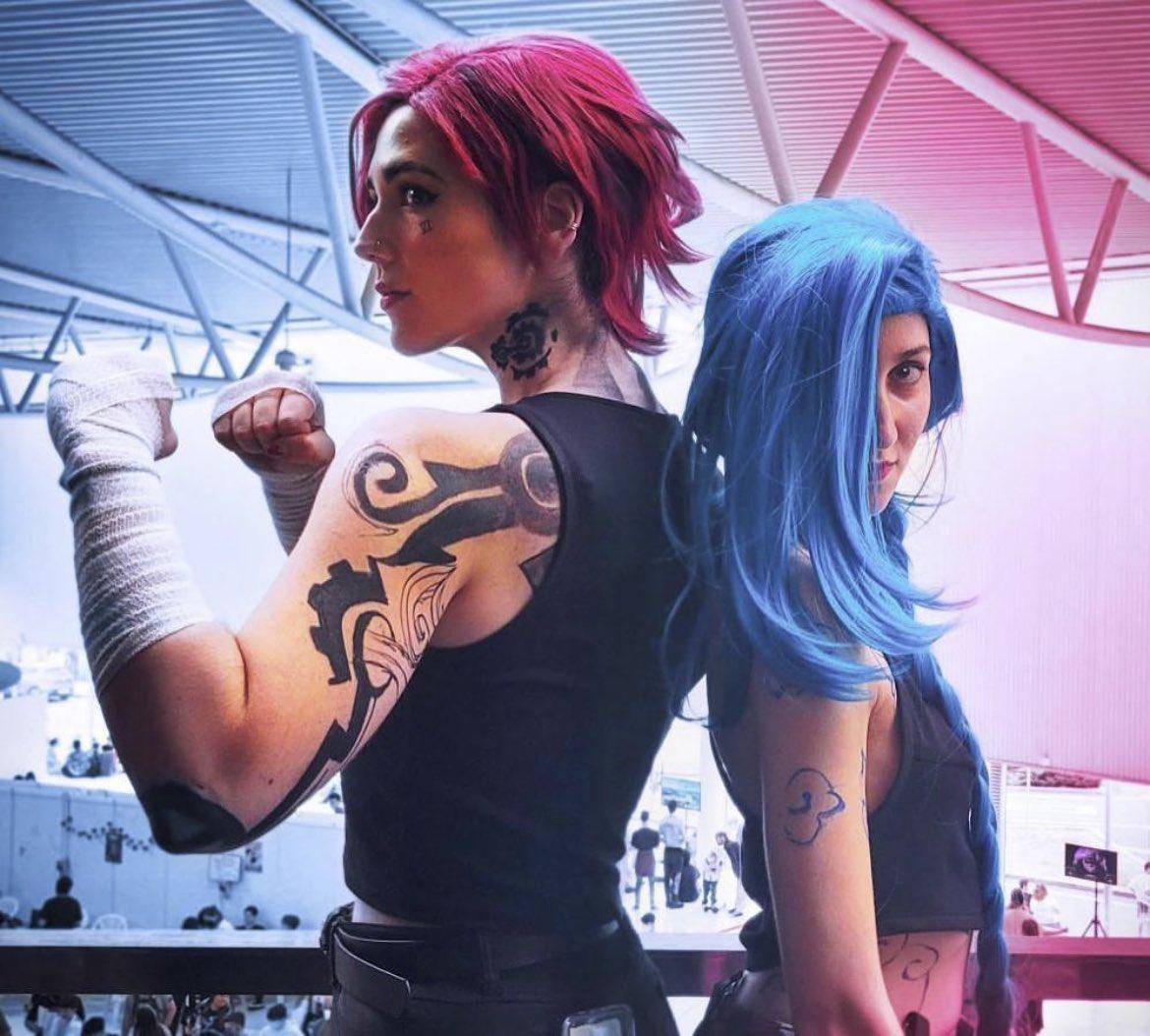 Conoce a la artista marcial y cosplayer española que cautiva con su talento y su gran condición física