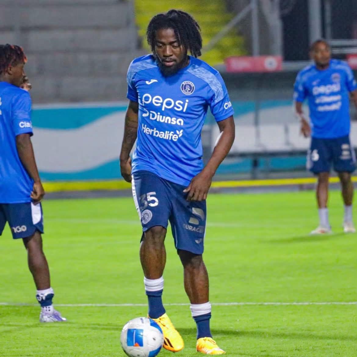 Búho Meléndez regresa para la vuelta ante Alajuelense.