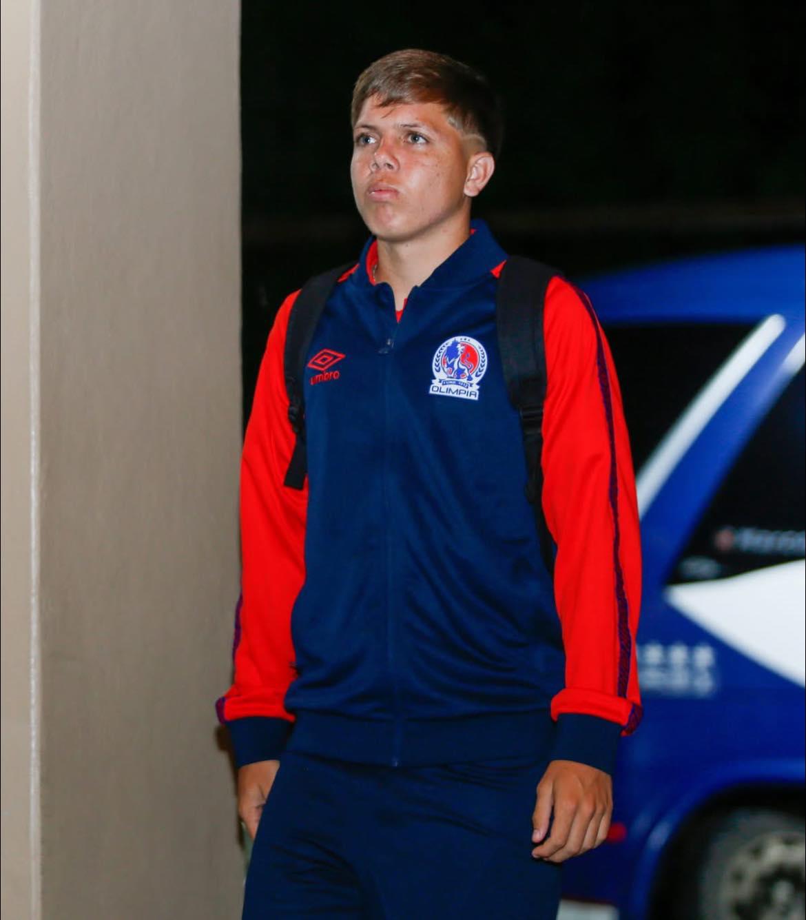 ¡Uno más a la lista! Eduardo Espinel sigue con la línea de potenciar y debutar jóvenes en el Olimpia