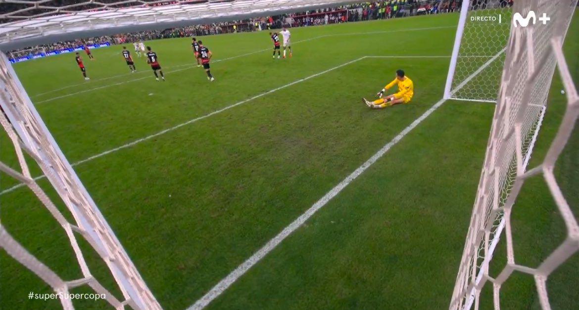 La ‘manotada’ de Bellingham, el estado físico de Tchouameni y el beso de Asencio que hizo enojar al Mallorca: “Que aprenda a jugar”