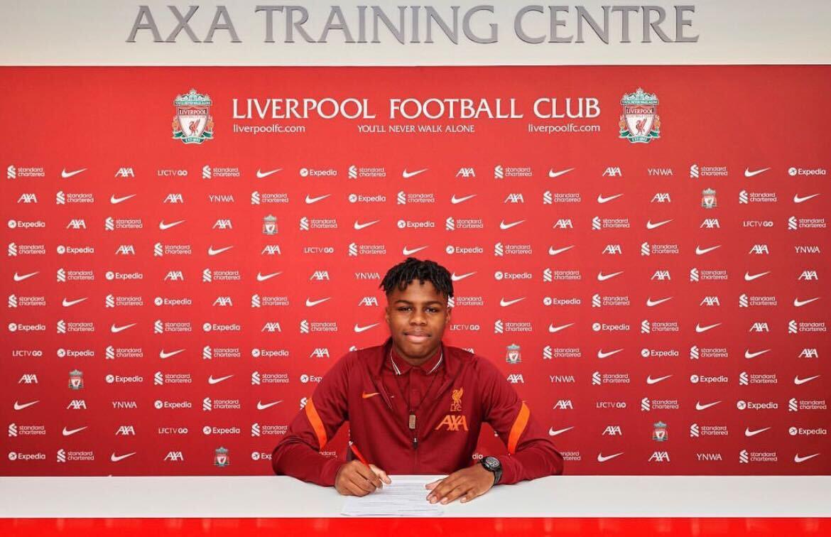 Así ha sido el crecimiento futbolístico de Keyrol Figueroa con el poderoso Liverpool de Inglaterra