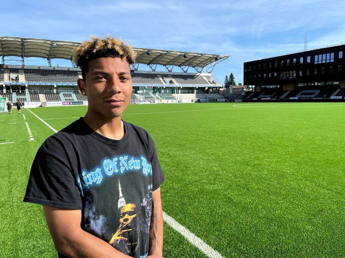 Jugó para Wolfsburgo, Honduras lo buscó y otra nación de Concacaf lo quiere rumbo al Mundial 2030 ¿Qué pasó con él?