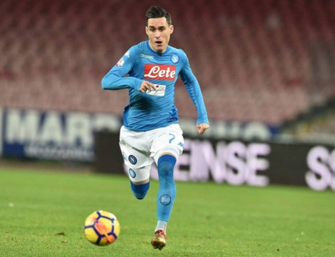 FICHAJES: Crack pide su salida del Madrid; Barcelona con baja confirmada y 'Chucky' es noticia