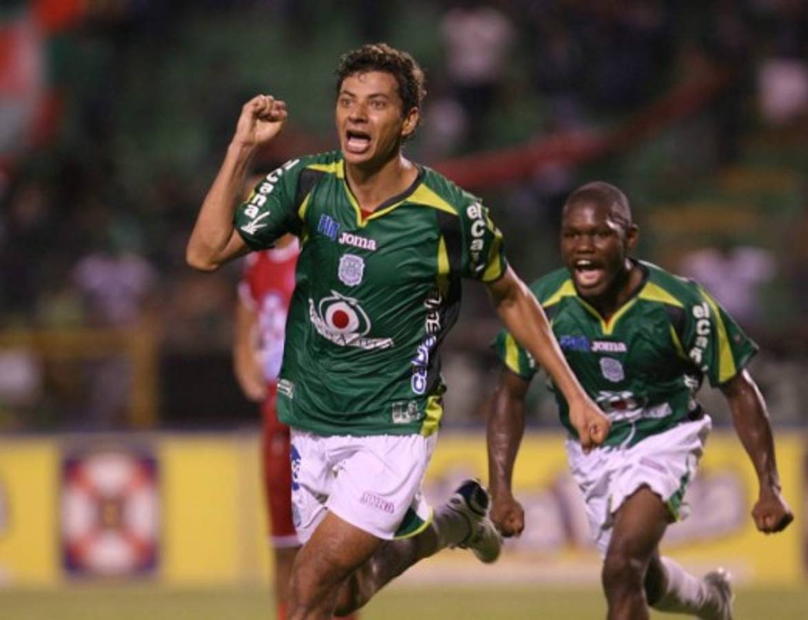 ¡Sorpresas! El 11 histórico del Marathón, según Rolin Peña  