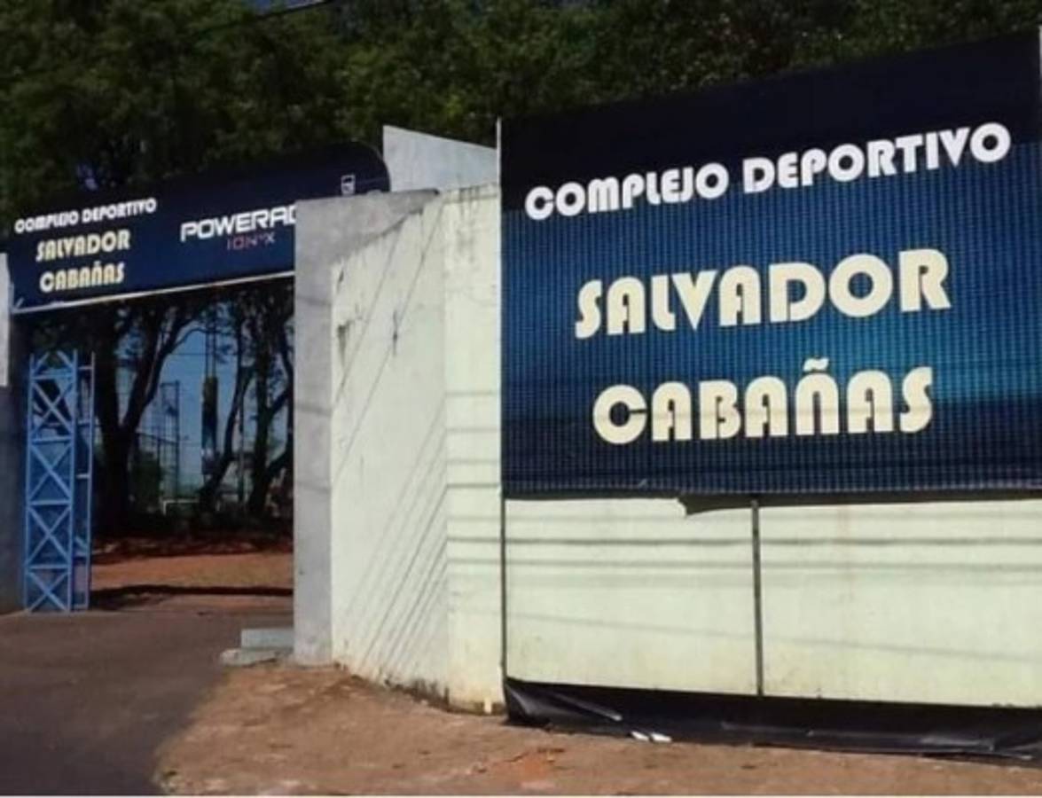 La triste realidad de Salvador Cabañas: Perdió la visión en un ojo y se arrepiente de haber ido al bar