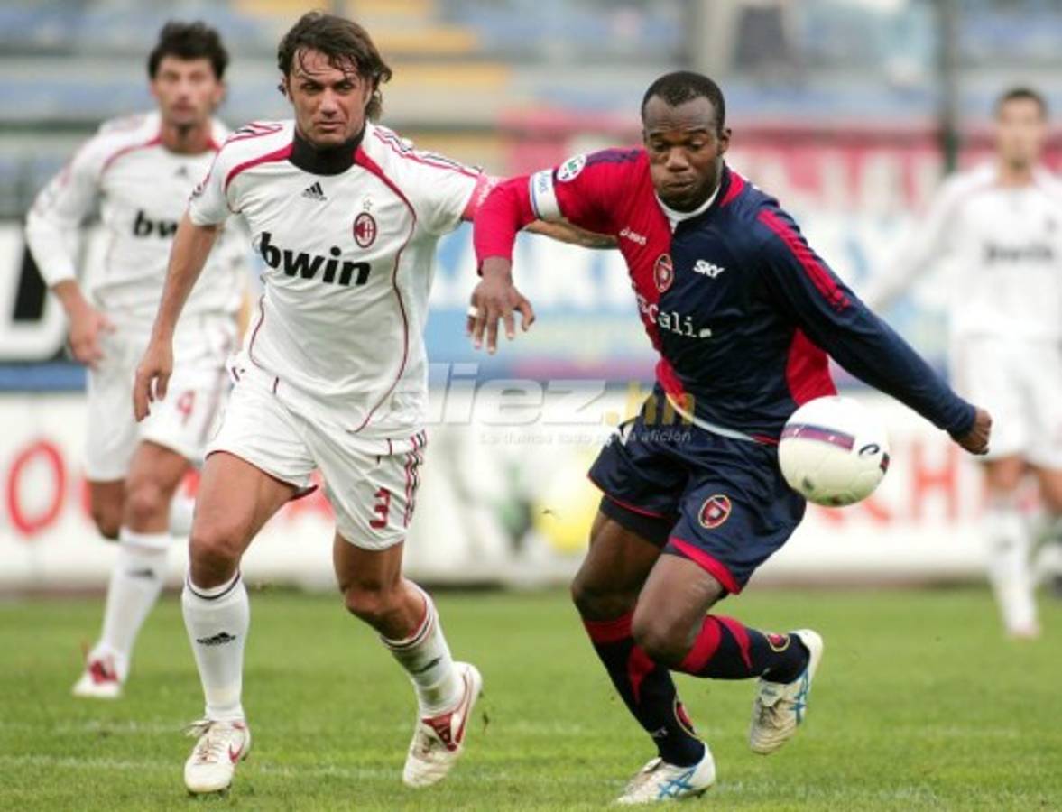 Inéditas fotos de David Suazo en Cerdeña, su segunda ciudad