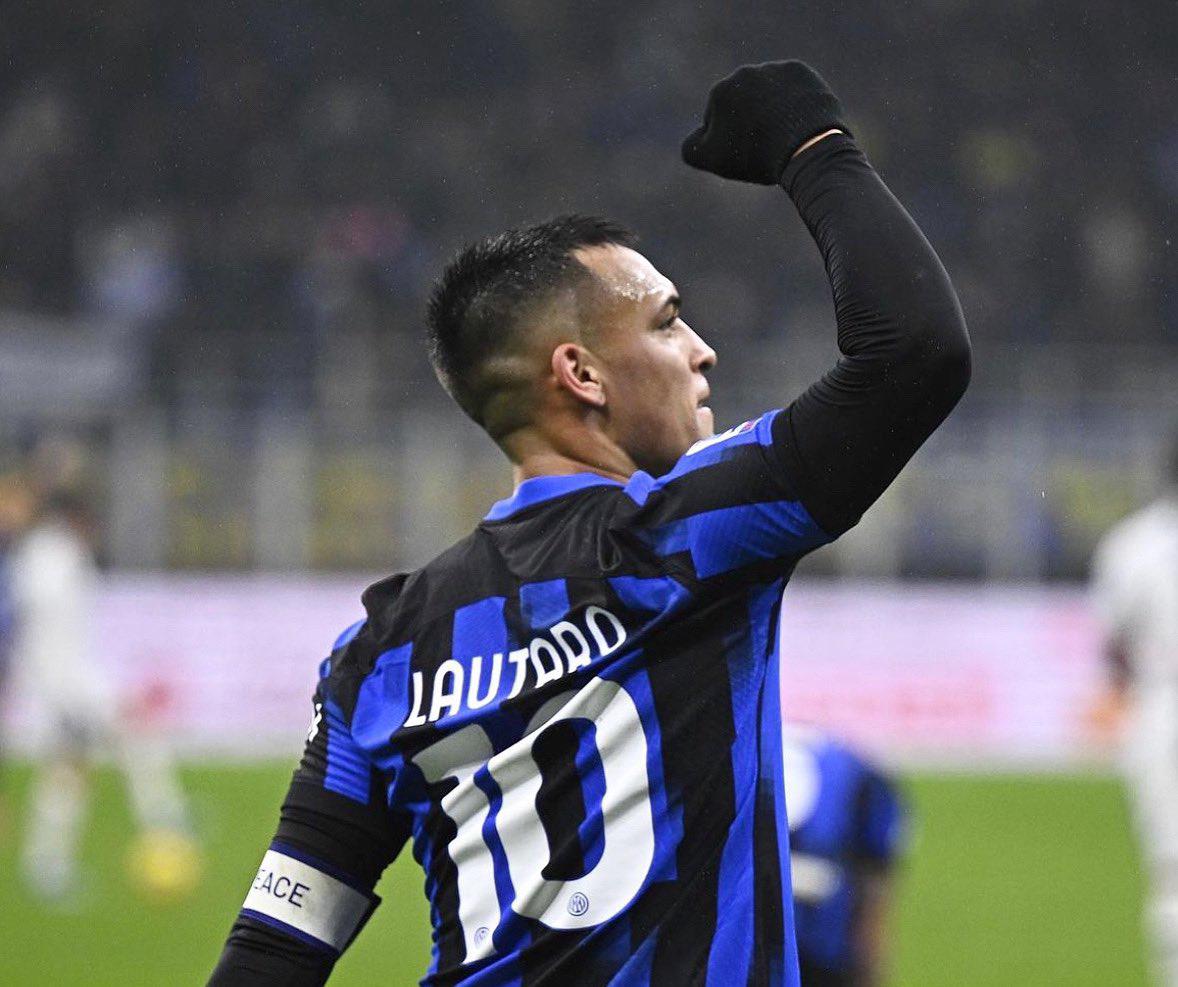 Locura del Bayern por Araujo y Xavi le pide un fichaje al Barça; club español insiste por el Choco Lozano y Keylor es noticia