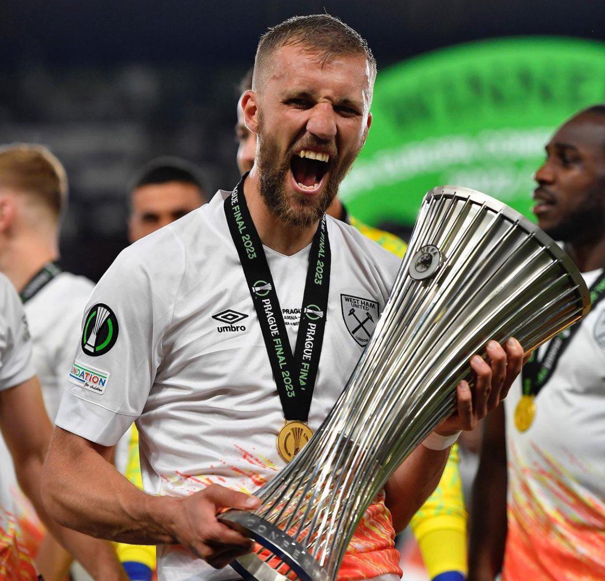 Roban fichaje a Barcelona, el otro gigante de Europa que quiere a Mbappé y Pep Guardiola tiene nuevo jugador en el City